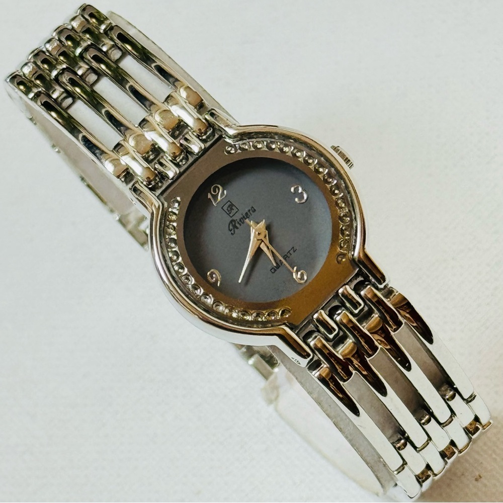 Vintage Riviera Mirror Bezel Women's Dress Watch Polished Silver Bracelet 1990's